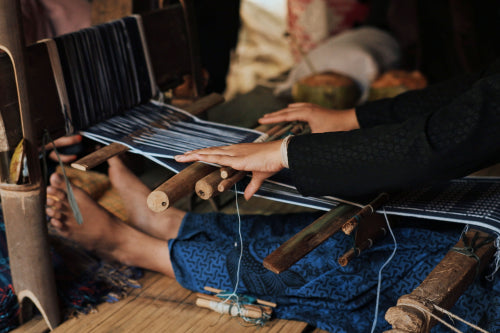 What to Review Before Selecting Handloom Dress Materials