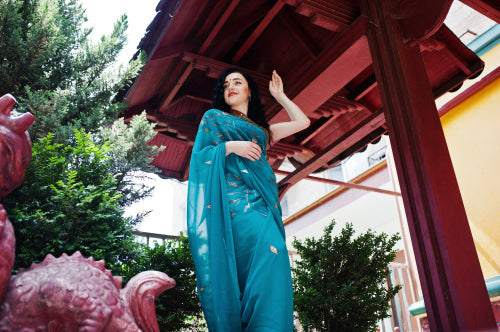 Linen Sarees Suit Travel and Everyday Practicality