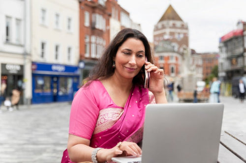 The Role of Digital Platforms in Connecting Indian Artisans With Global Buyers