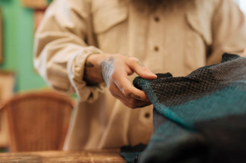 Craftsmanship Behind Handwoven Sarees and Their Legacy