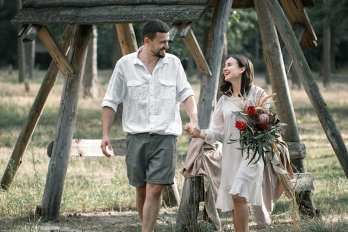 Couples Opt for Conscious Weddings With Sustainable Apparel and Dcor