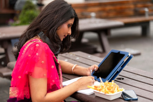 Why Artisanal Skills Are Being Revalued in the Digital Age