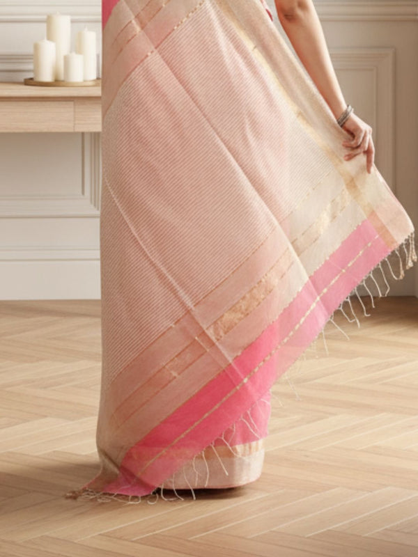 Dark pink handloom Maheshwari silk saree with tonal checks and a broad banded golden pallu