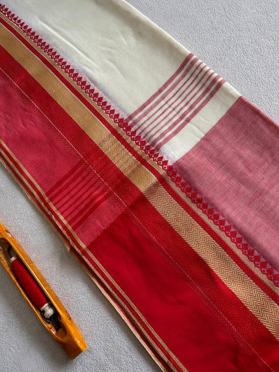 Indiehaat | Pure Khadi Cotton Handloom Saree Red & White