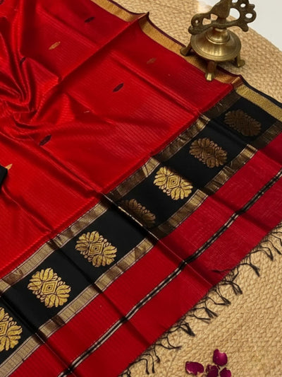 Indiehaat | Maheshwari Silk Zari Weaving Suit Black