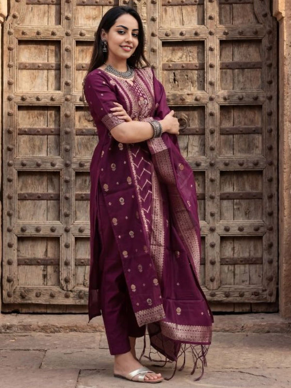 Indiehaat | Cotton Mix Brocade Stitched Suit Maroon