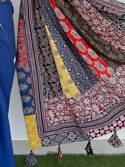 Indiehaat | Pure Mul Cotton Kantha Saree Blue
