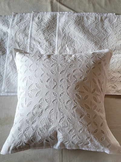 Indiehaat | Pure Cotton Applique Cushion Cover White