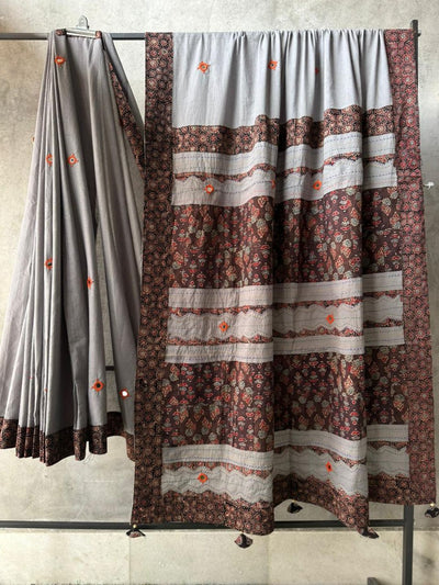 Indiehaat | Ajrakh Patch Work Pure Mul Cotton Saree Gray
