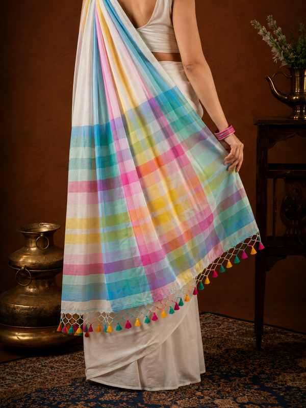 Indiehaat | Pure Handloom Mul Cotton Saree with Striped Pallu